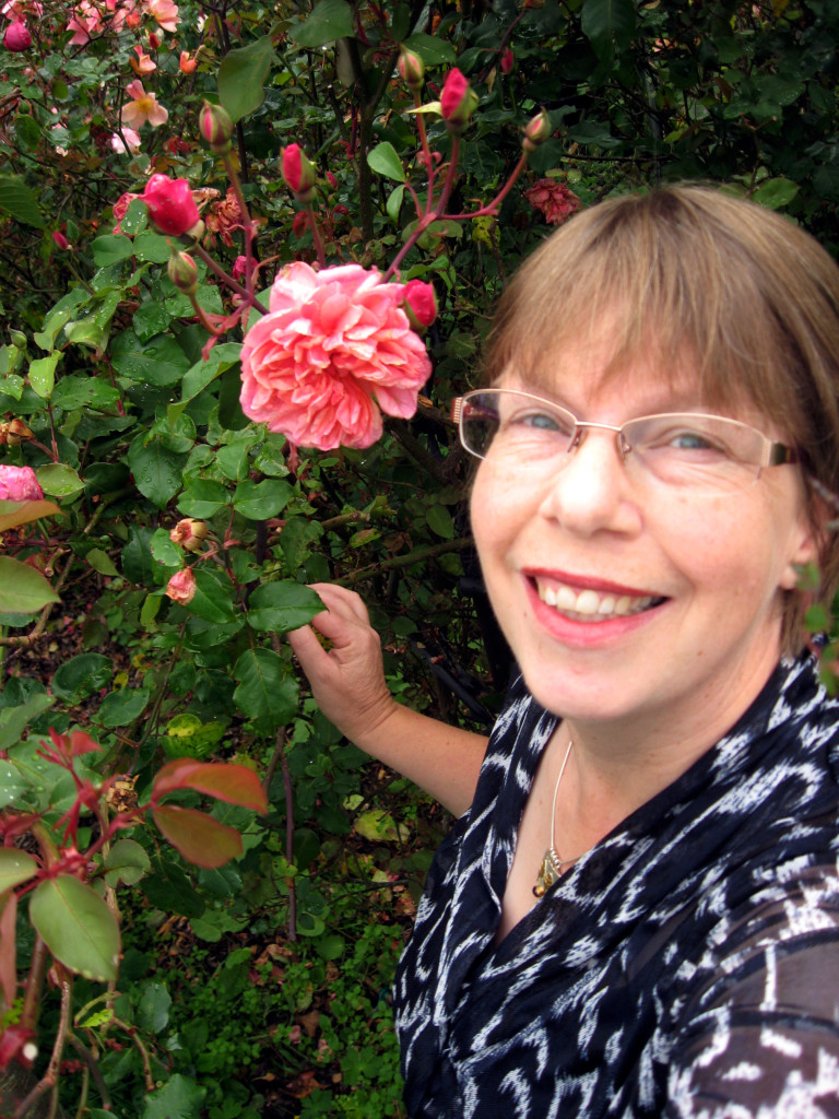 Fiona Hyland - The New Zealand Rose Society